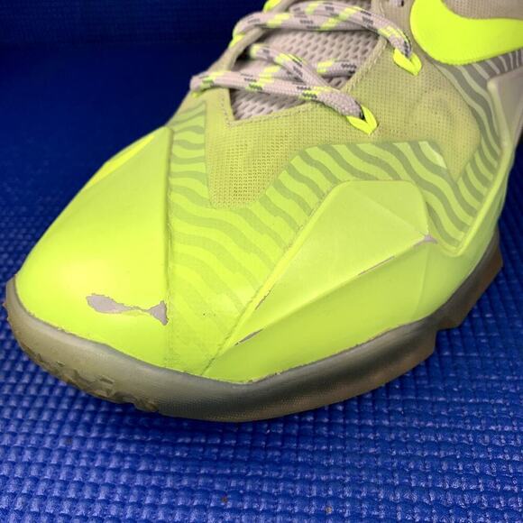 🔴 NIKE LEBRON 11 COLLECTION Men`s Size 11.5 Grey Basketball Shoes 683252-074 - Picture 8 of 11